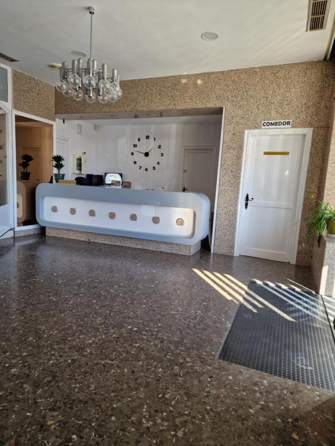 Hostal La Canada Segoviana Valmojado المظهر الخارجي الصورة